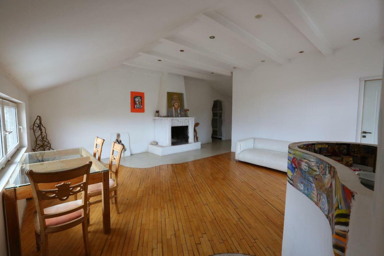 טביליסי Guest House One Two Three מראה חיצוני תמונה